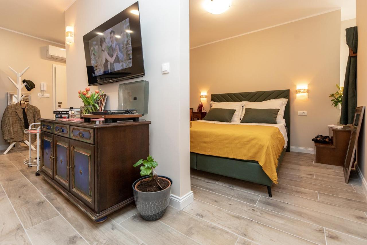 Stanley Helenski - Apartment In Old Town ชิเบนิก ภายนอก รูปภาพ