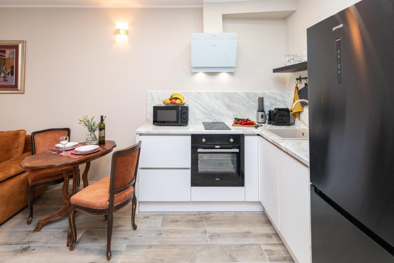 Stanley Helenski - Apartment In Old Town ชิเบนิก ภายนอก รูปภาพ