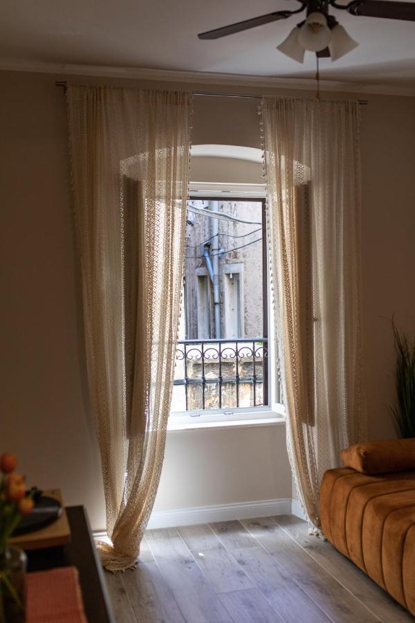 Stanley Helenski - Apartment In Old Town ชิเบนิก ภายนอก รูปภาพ