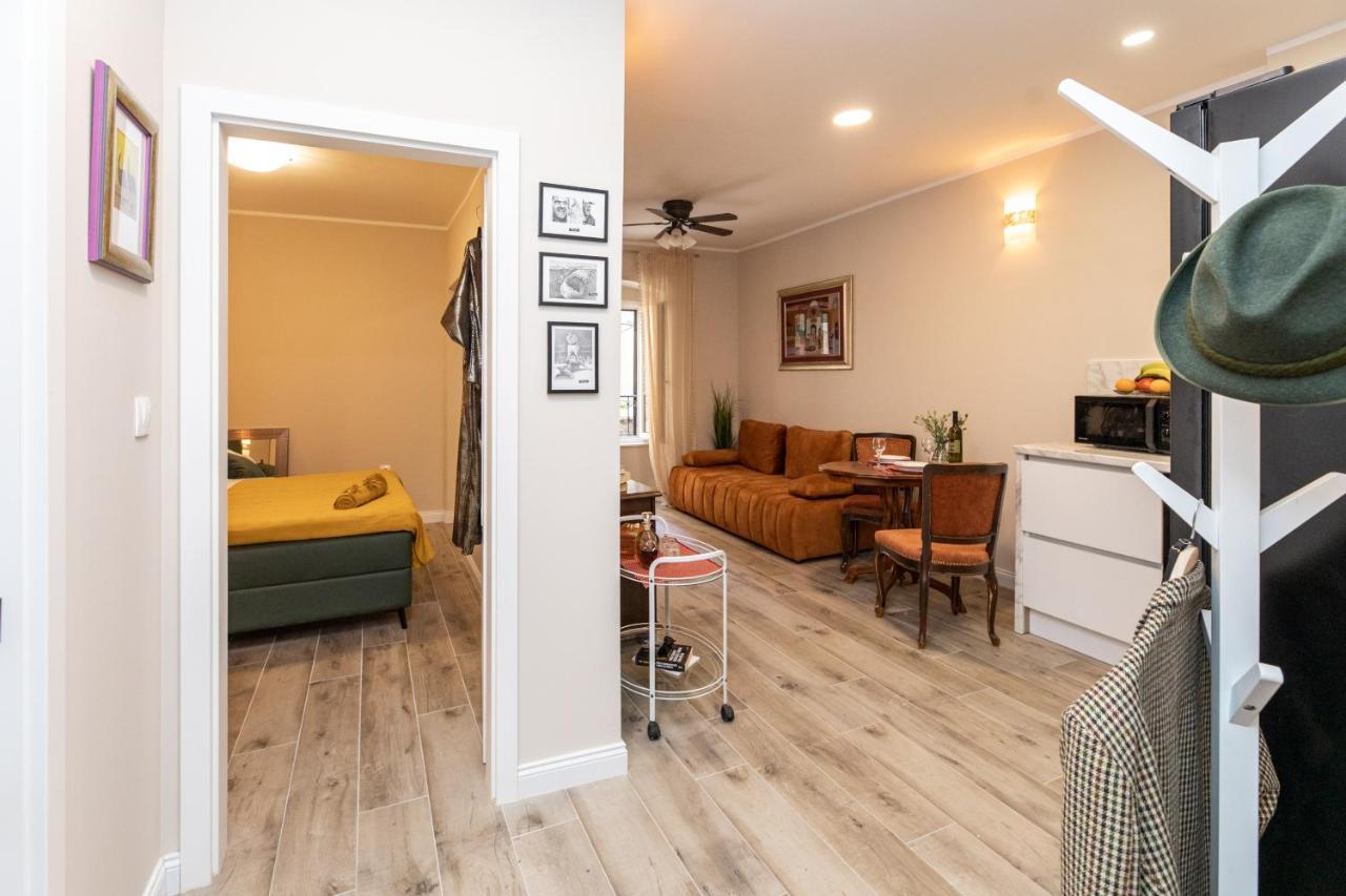 Stanley Helenski - Apartment In Old Town ชิเบนิก ภายนอก รูปภาพ